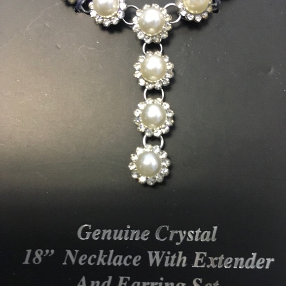 Genuine Crystal Necklace and Earring  Matching Set - Picture 2 of 7